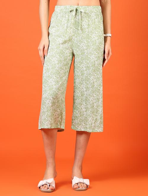 women printed mid rise capri - 21698840 - Standard Image - 0