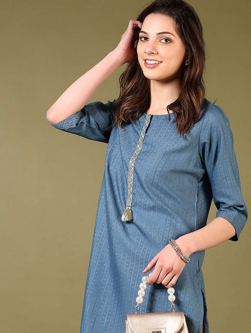 women round neck self design straight kurta - 21698852 -  Standard Image - 3