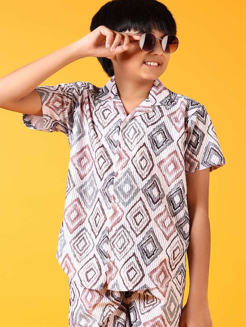 boys printed short sleeve co-ords set - 21699630 - Standard Image - 3