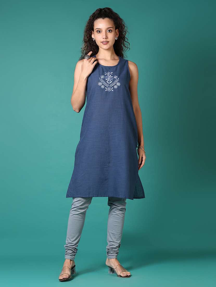 women embroidered sleeveless straight kurta - 21699971 - Standard Image - 3