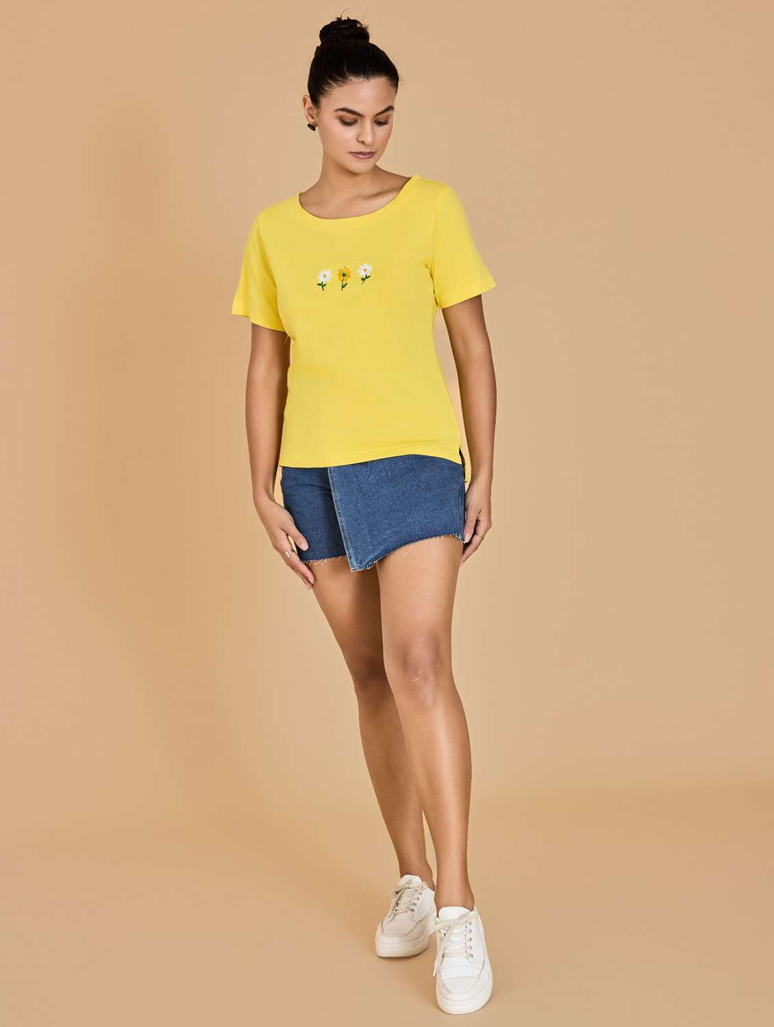 women solid with work short sleeve t-shirt - 21700064 - Standard Image - 3