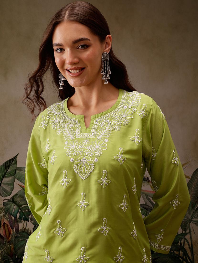 women notch neck chikankari work straight kurti - 21700078 - Standard Image - 5