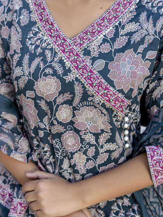 women floral three quarter sleeve suit set - 21700566 -  Standard Image - 5