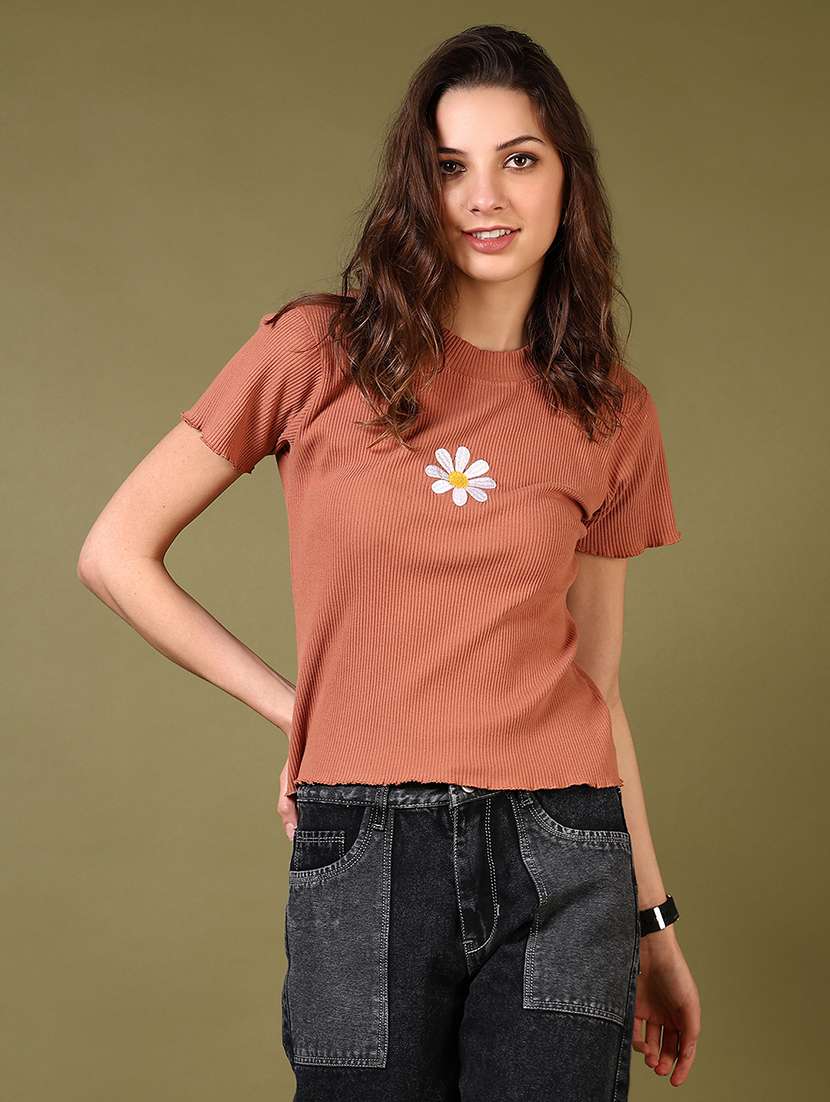 women embroidered short sleeve t-shirt - 21700705 -  Zoom Image - 0