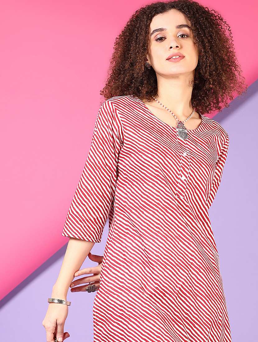 women three quarter sleeve straight kurta - 21701606 -  Standard Image - 3