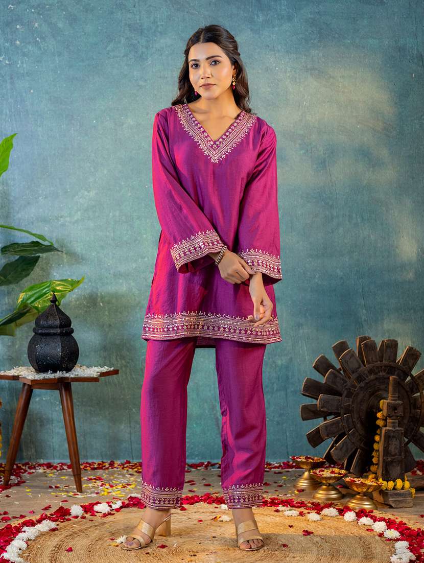 women pink long sleeve kurta pant set