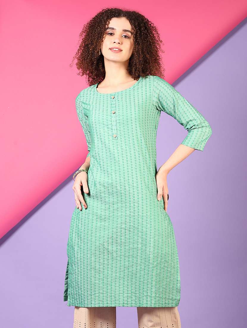 women three quarter sleeve straight kurta
