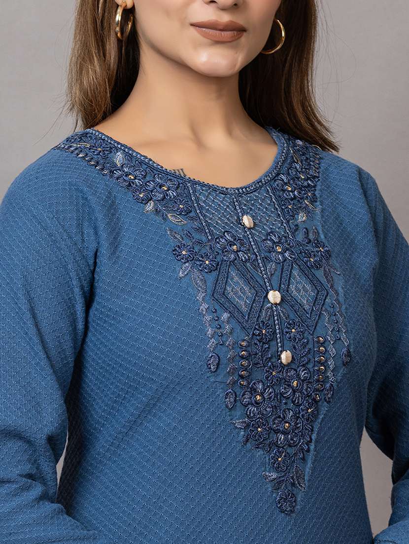 women embroidered round neck suit set - 21703801 -  Standard Image - 5