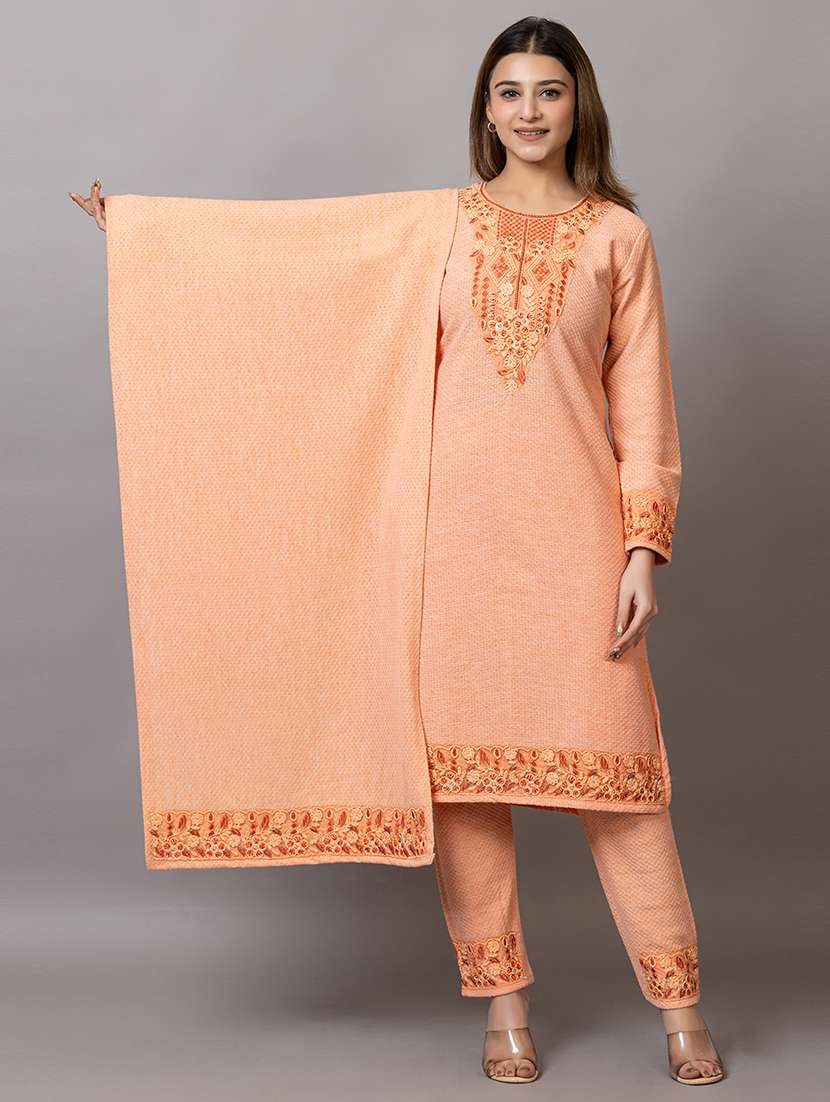women embroidered round neck suit set