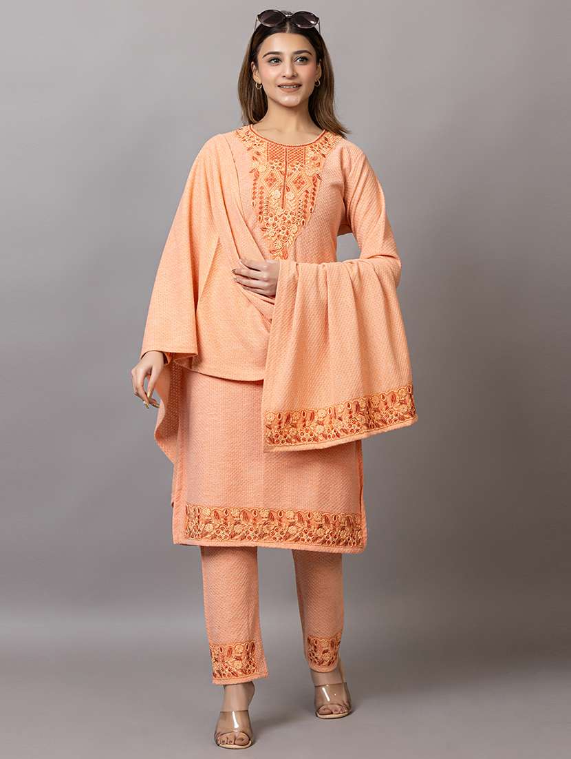 women embroidered round neck suit set - 21703802 -  Standard Image - 3