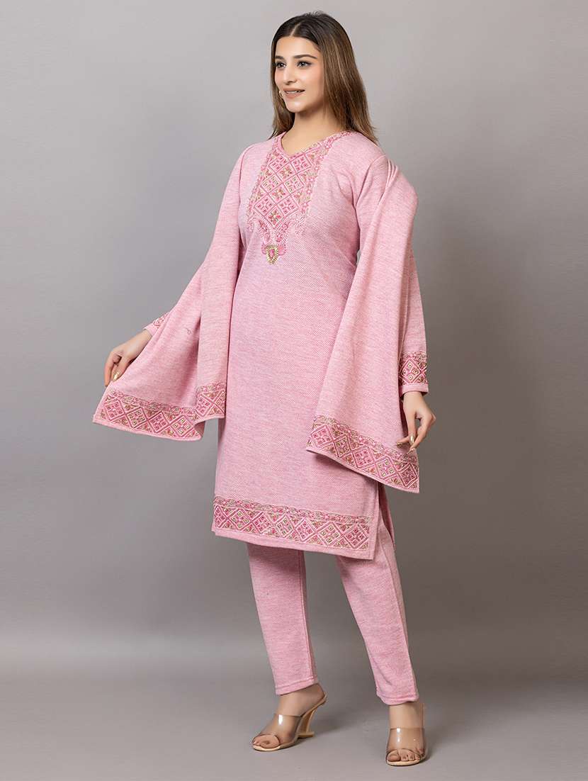 women embroidered v neck suit set - 21703809 -  Standard Image - 3
