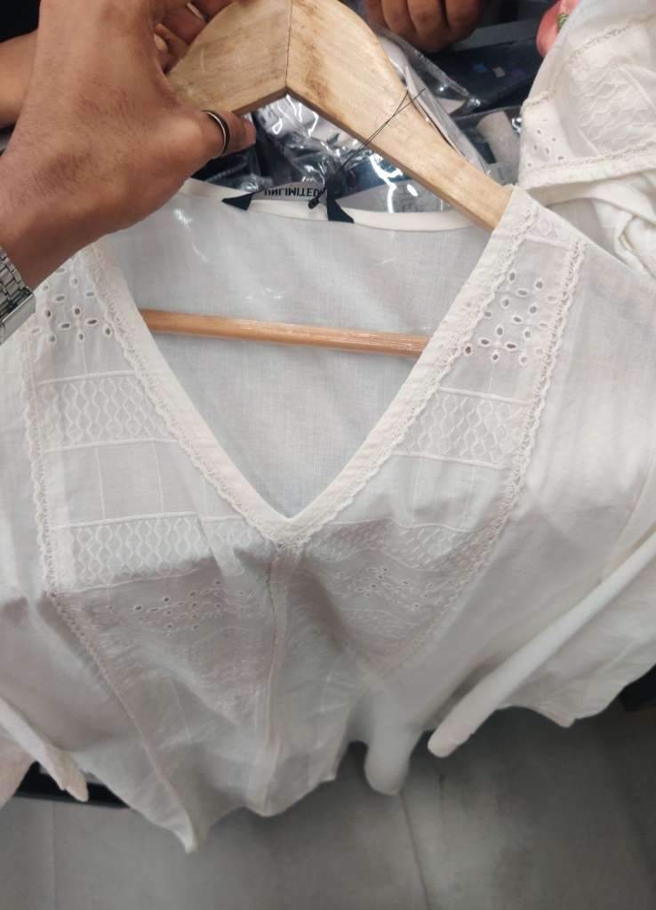 off white cambric kurta - 21704088 - Zoom Image - 0
