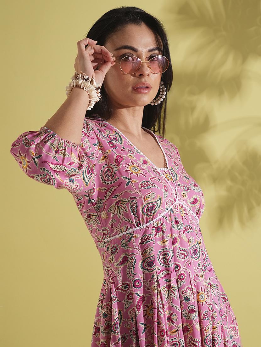 globus women pink v-neck puff sleeves paisley print lace insert pleated a-line fusion dress - 21704491 - Standard Image - 3