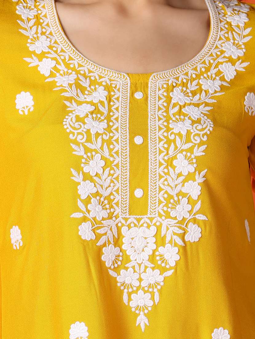 women embroidered round neck straight kurta - 21705592 - Standard Image - 5
