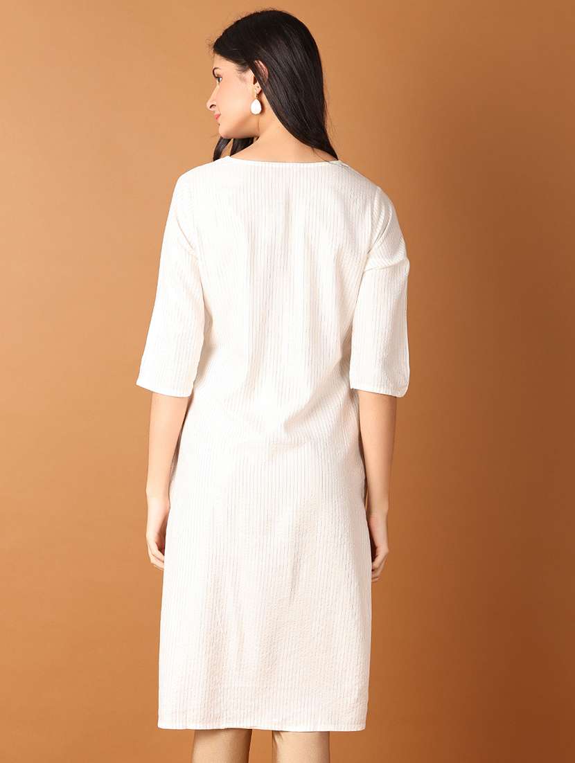 women stripes notch neck straight kurta - 21705596 -  Standard Image - 3