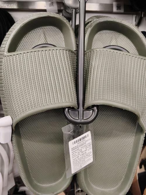 olive eva slippers - 21705803 - Standard Image - 0