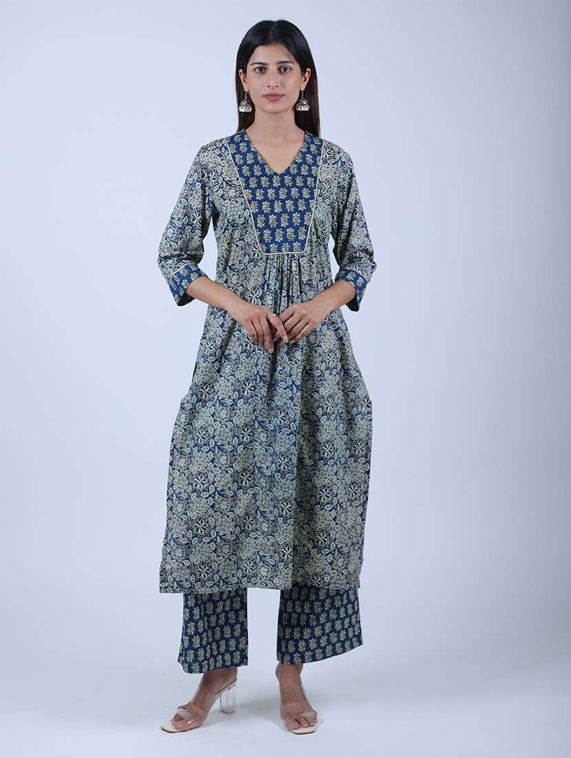 women floral printed v neck kurta palazzo set