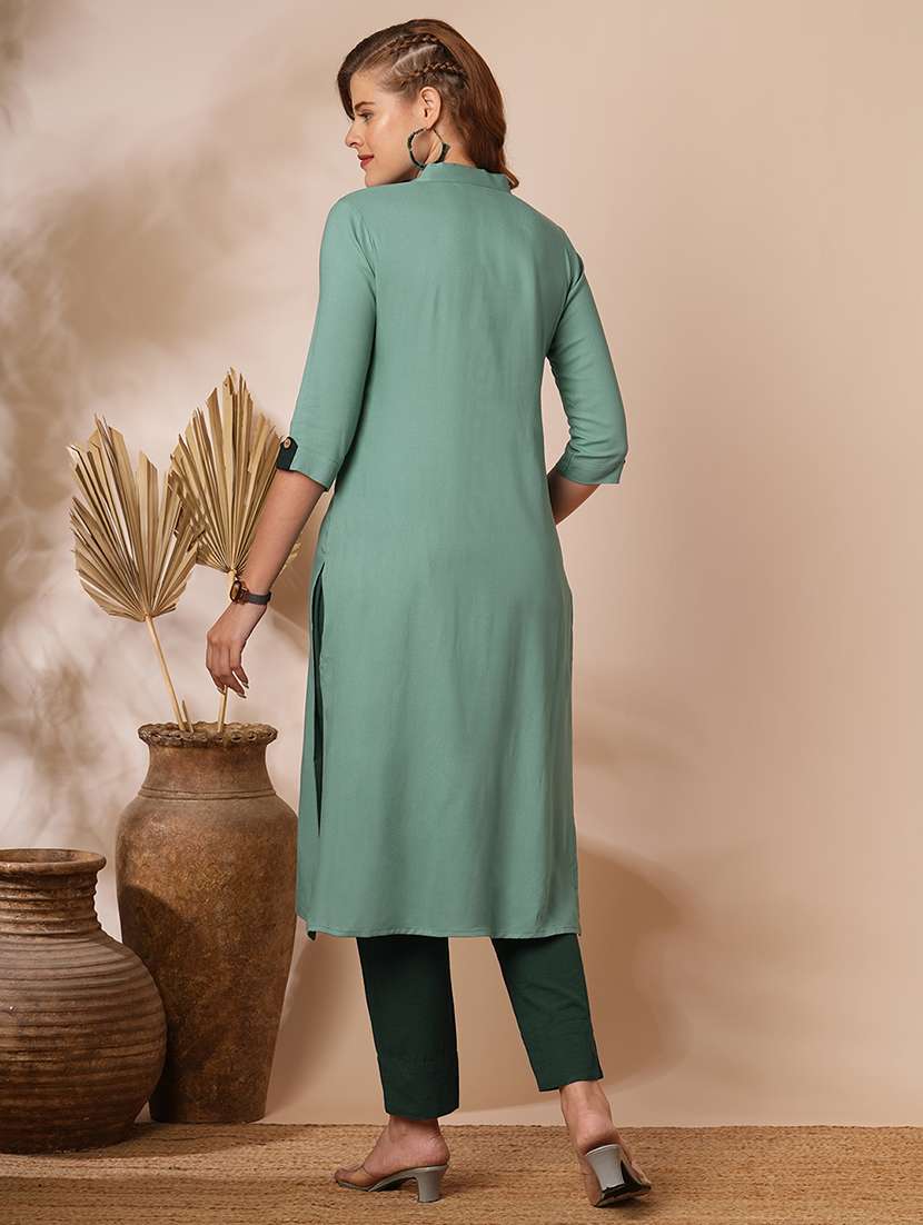 women solid three quarter sleeve straight kurta - 21707205 - Standard Image - 3
