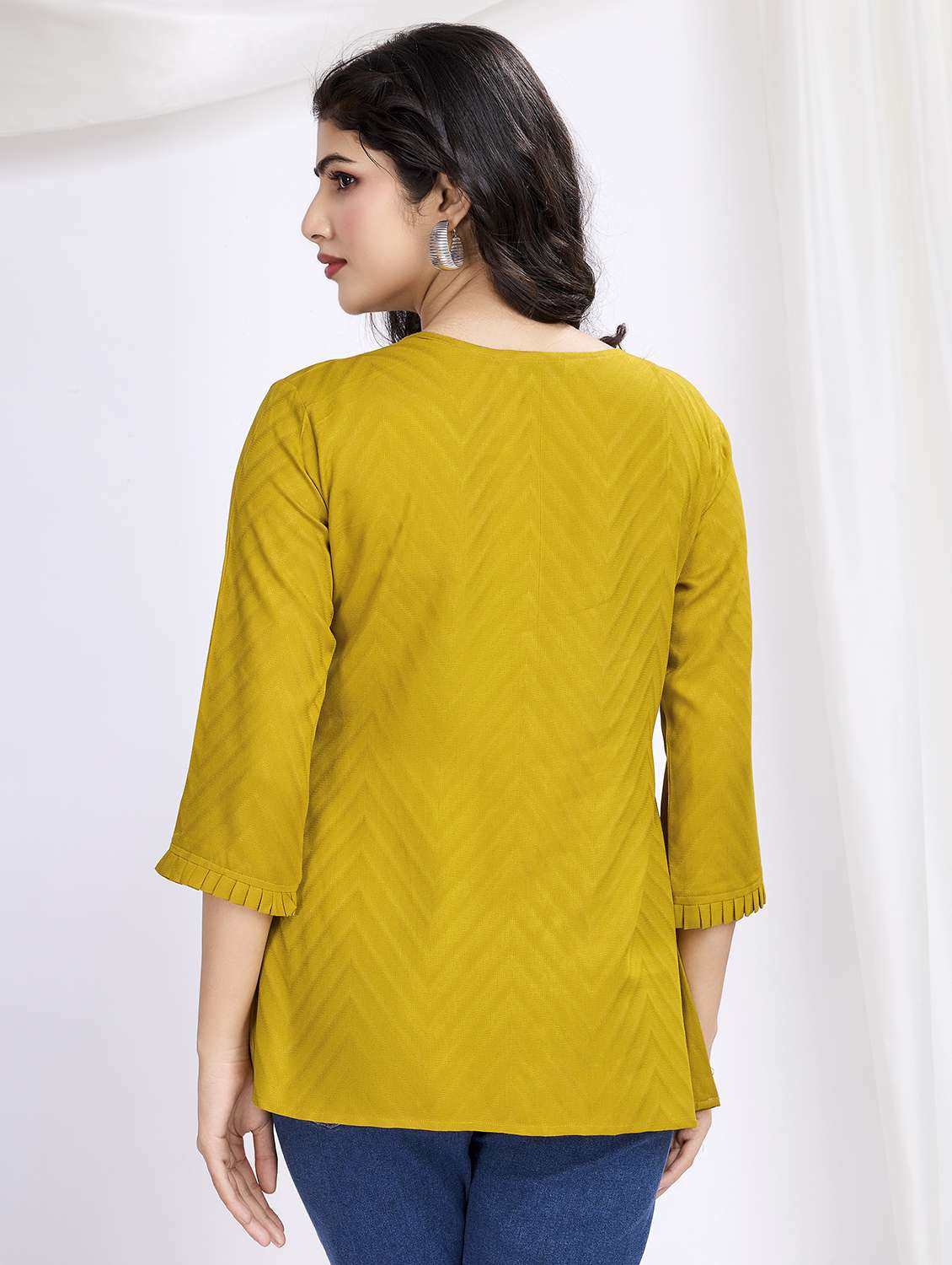 women embroidered three quarter sleeve a-line kurta - 21707318 -  Standard Image - 3