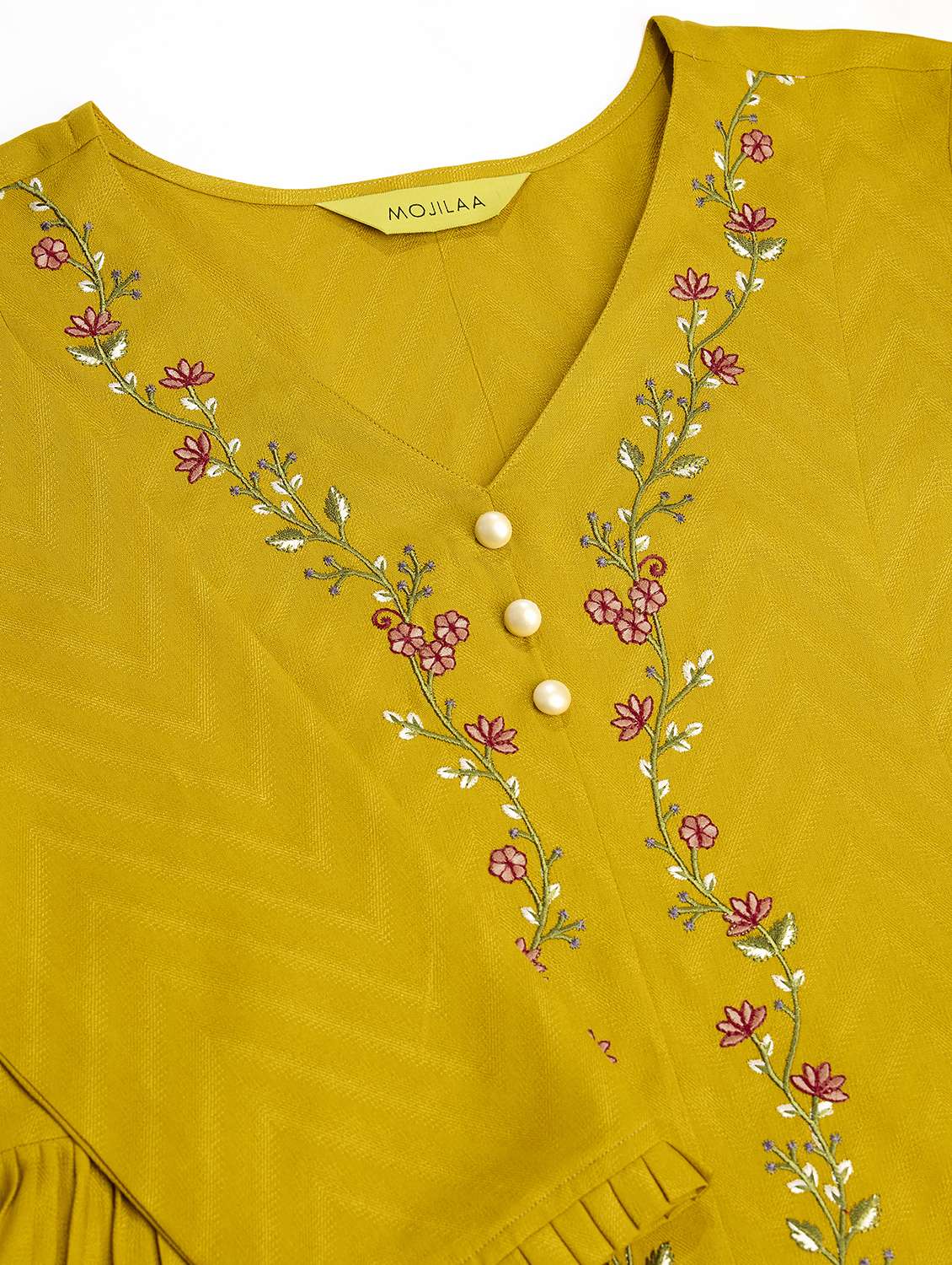 women embroidered three quarter sleeve a-line kurta - 21707318 -  Standard Image - 5