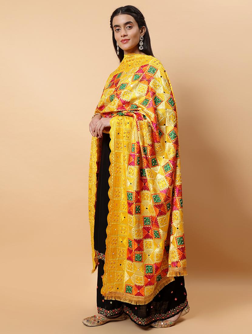 women phulkari dupatta with mirror work - 21707679 - Standard Image - 3