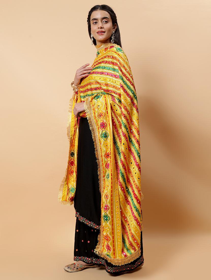 women phulkari dupatta with mirror work - 21707682 - Standard Image - 3