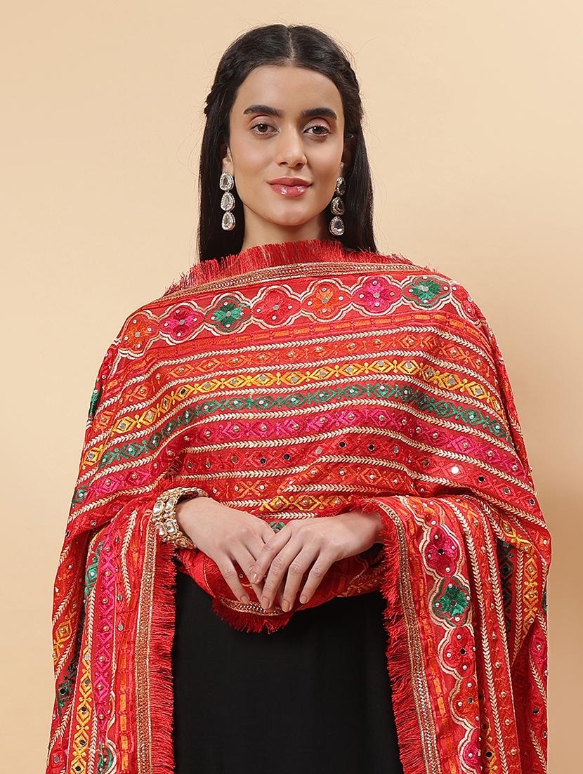 women phulkari dupatta with mirror work - 21707683 - Standard Image - 5