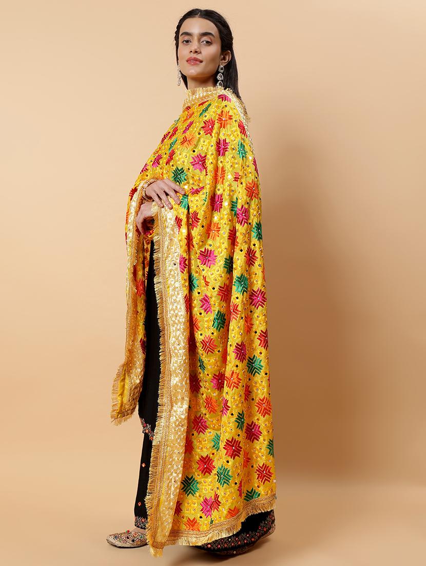 women phulkari dupatta with mirror work - 21707685 - Standard Image - 3