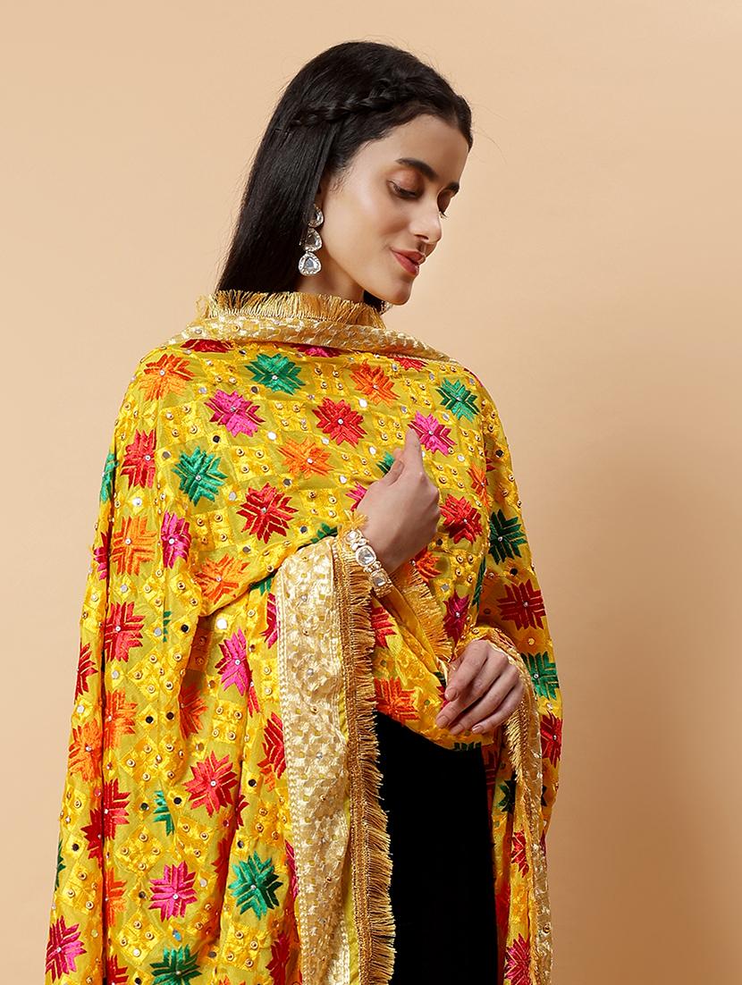 women phulkari dupatta with mirror work - 21707685 - Standard Image - 5