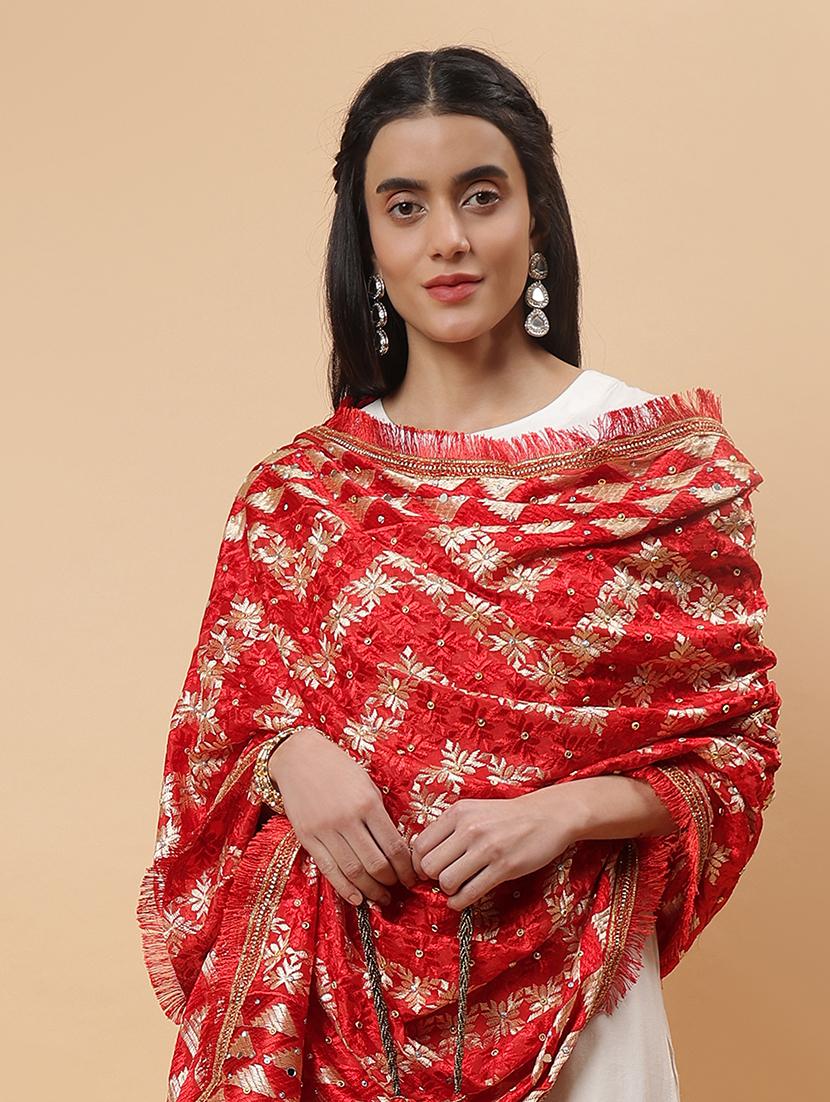 women phulkari dupatta with mirror work - 21707690 - Standard Image - 5