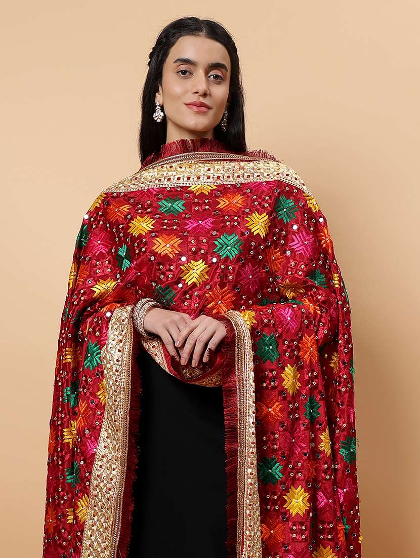 women phulkari dupatta with mirror work - 21707696 -  Standard Image - 5