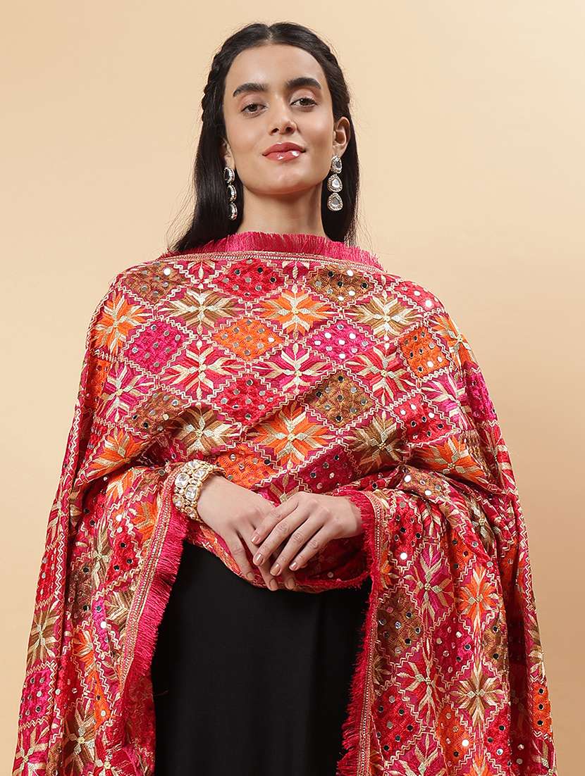 women phulkari dupatta with mirror work - 21707706 -  Standard Image - 5