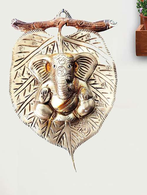 vidixn brass ganpati wall hanging/ganpati on pan decorative showpiece for utsav, home decor, gifts, living room wall d�cor