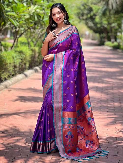 women self design paithani saree with blouse - 21708456 - Standard Image - 0
