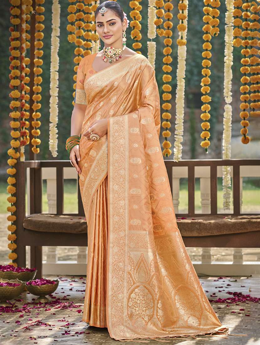 women self design banarasi saree with blouse - 21708818 -  Zoom Image - 0