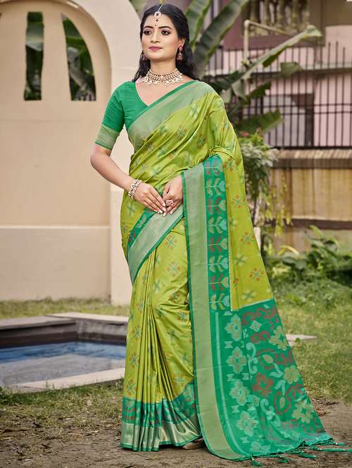 women self design bordered saree with blouse - 21708895 -  Standard Image - 0