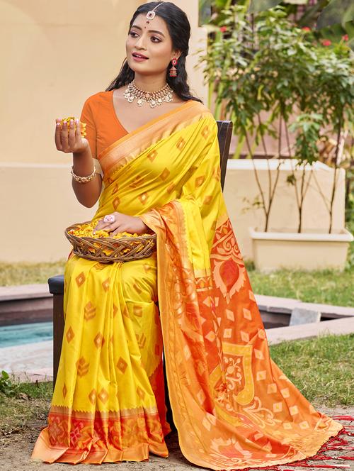 women self design bordered saree with blouse - 21708911 -  Standard Image - 0