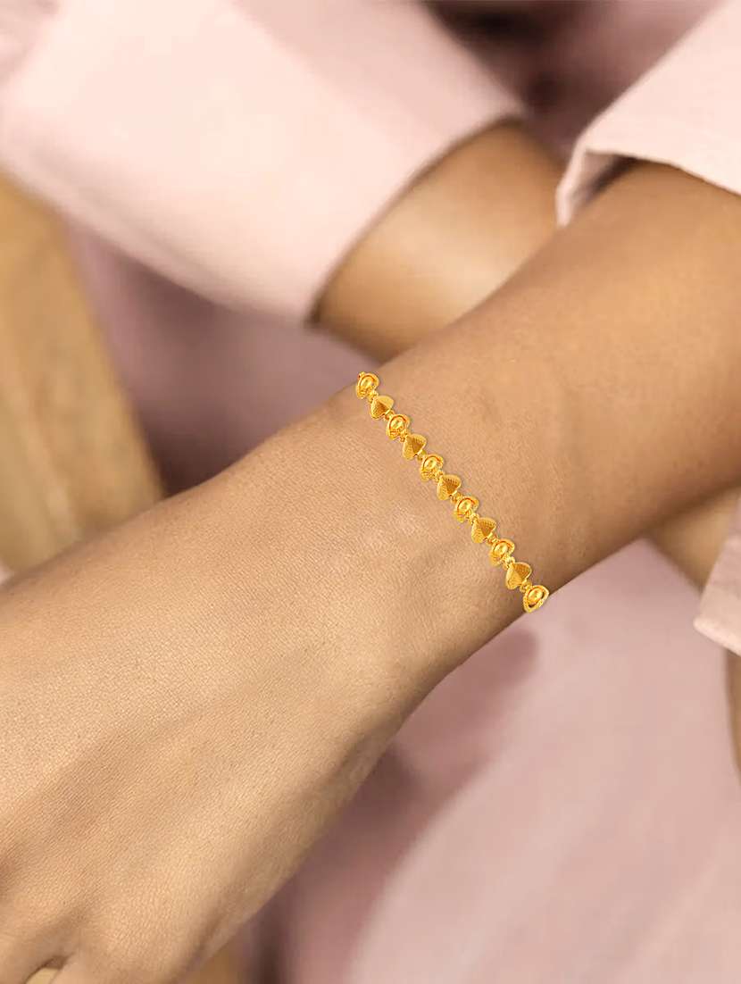 women gold plated links bracelet - 21709022 -  Standard Image - 5