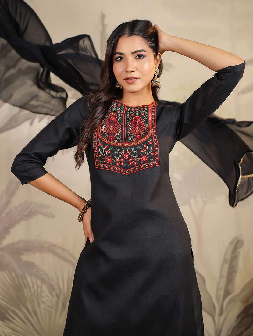 women three quarter sleeve kurta pant with dupatta set - 21709508 -  Standard Image - 3