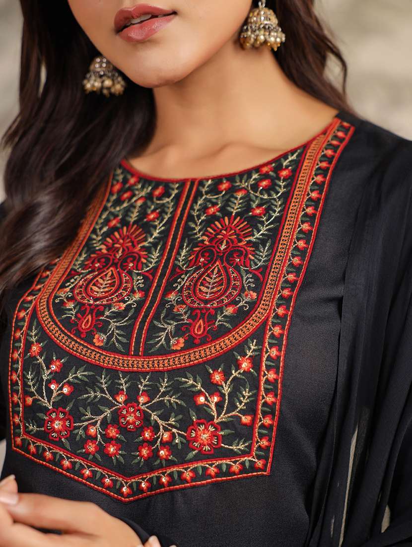 women three quarter sleeve kurta pant with dupatta set - 21709508 -  Standard Image - 5