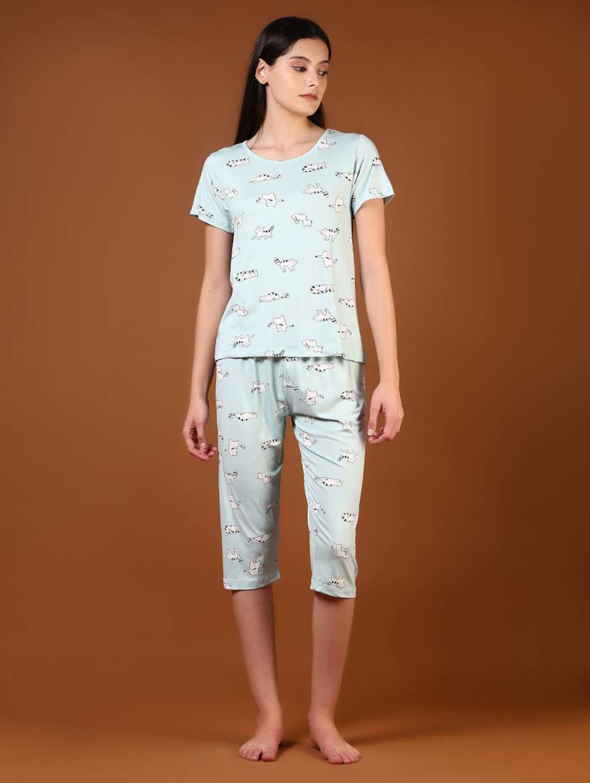 women printed nightwear capri set