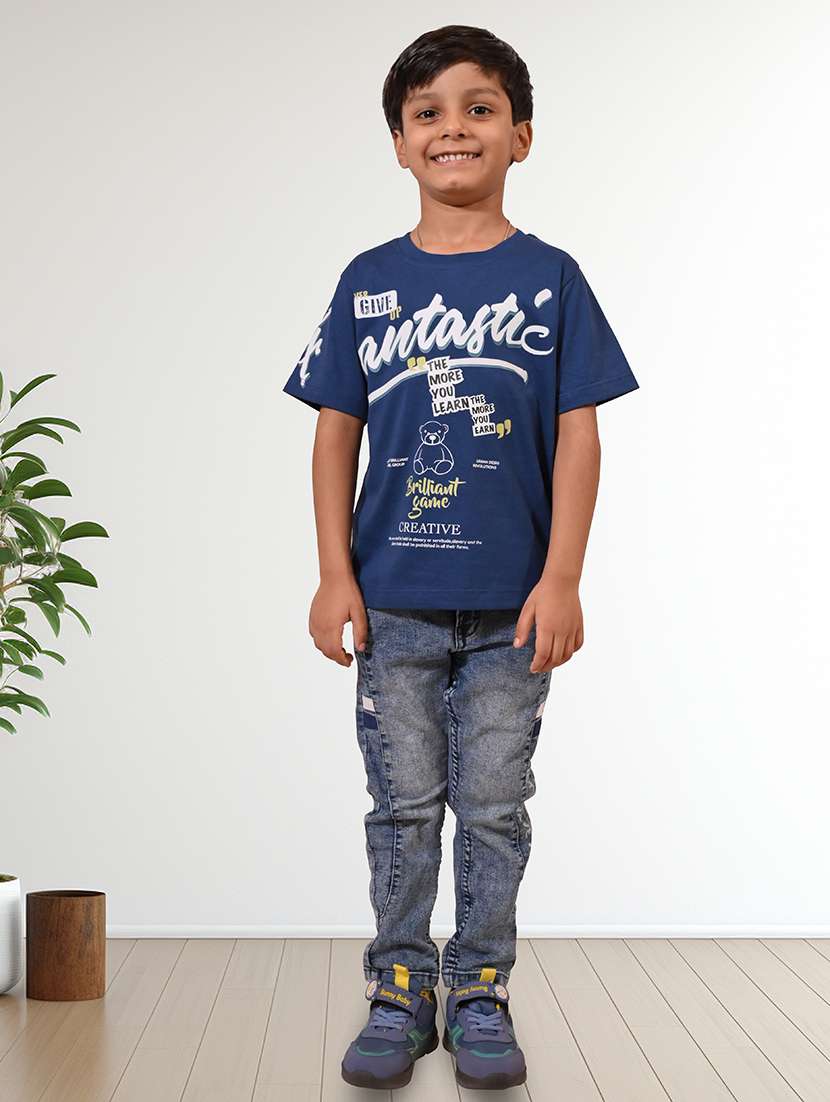boys printed round neck t-shirt - 21710169 - Standard Image - 3