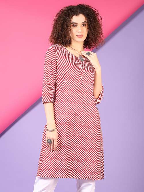 women striped three quarter sleeve straight kurta - 21711679 -  Standard Image - 0