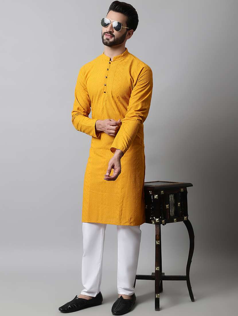 men mandarin neck embroidered kurta pyjama set