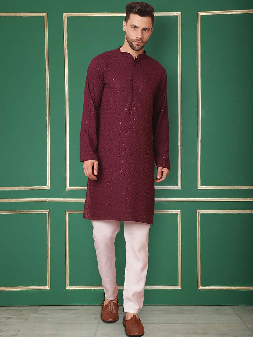 men mandarin neck embroidered kurta pyjama set
