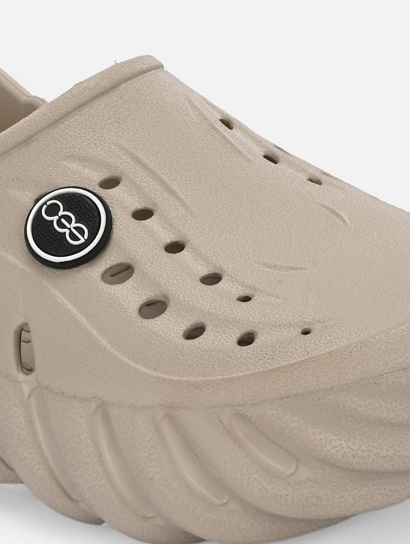 men solid ultra-comfort crocs - 21711969 - Standard Image - 5