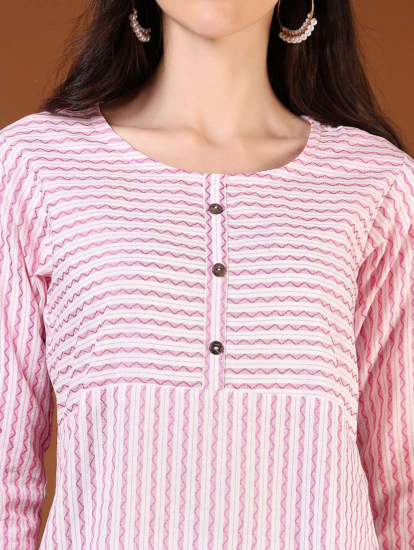 women three quarter sleeve straight kurta - 21712002 -  Standard Image - 5