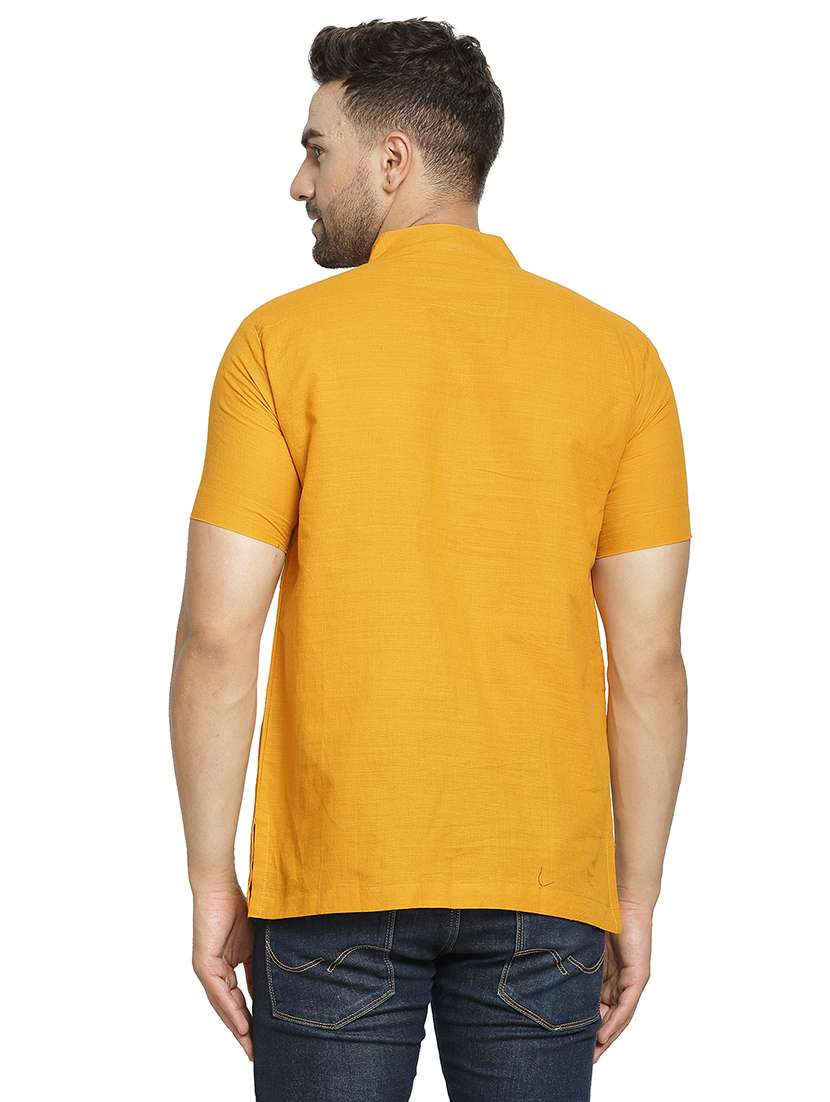 men mandarin neck solid short kurta - 21712133 -  Standard Image - 3
