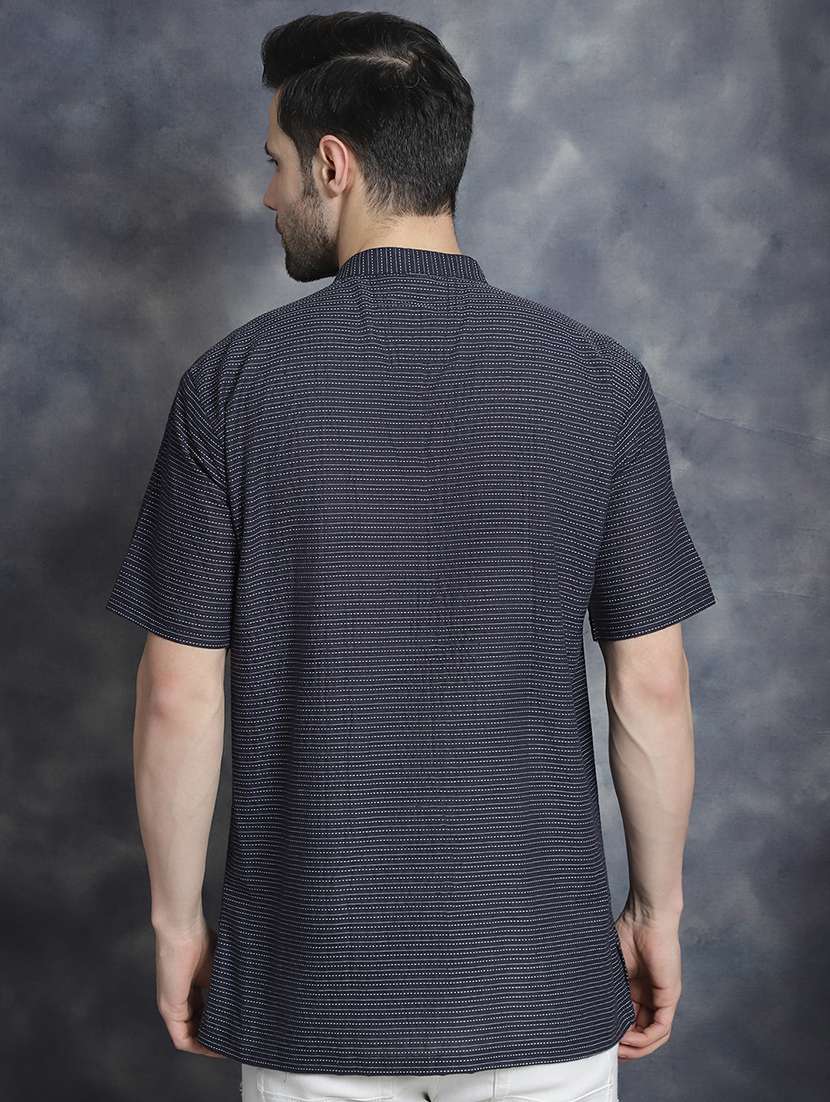 men mandarin neck striped short kurta - 21712147 -  Standard Image - 3