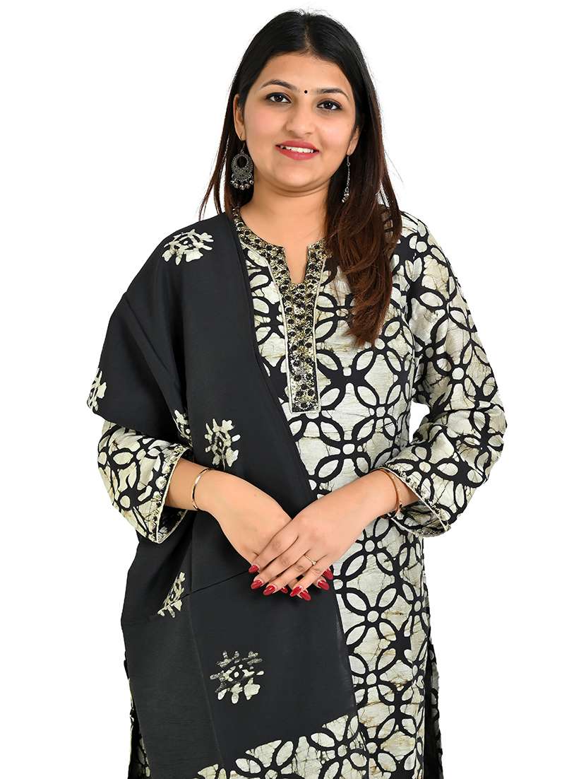 women batik printed kurta palazzo set with dupattta - 21712223 -  Standard Image - 3